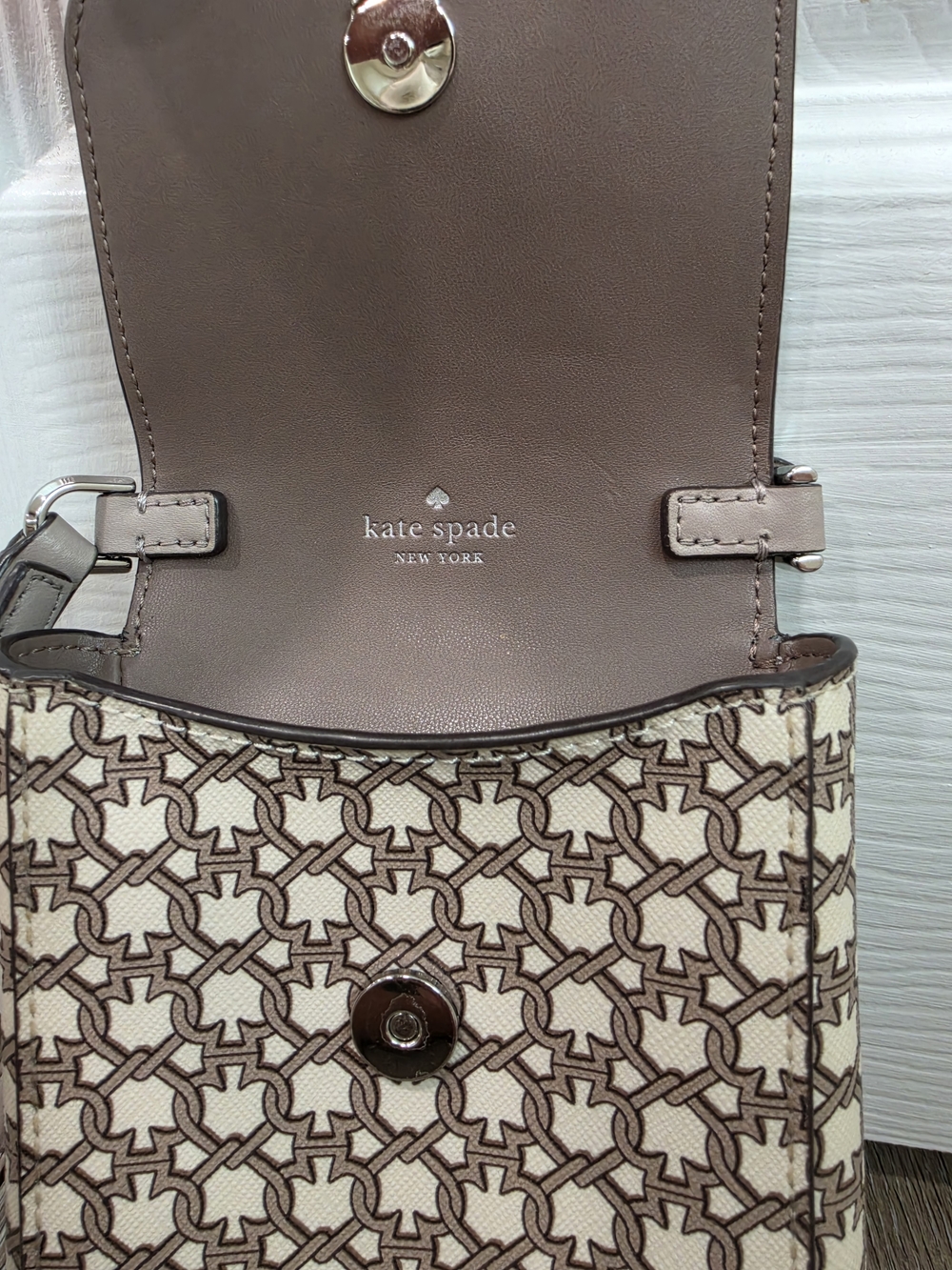 Kate Spade Brown And Beige Patterned Crossbody Phone Pouch with Adjustable Strap - Picture 6 of 7